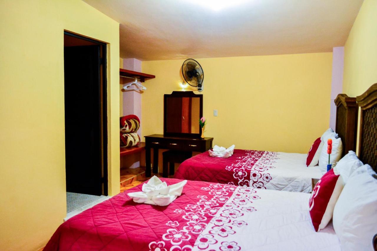 Hotel Edelmira โกมิตัน เด โดมิงเกซ ภายนอก รูปภาพ